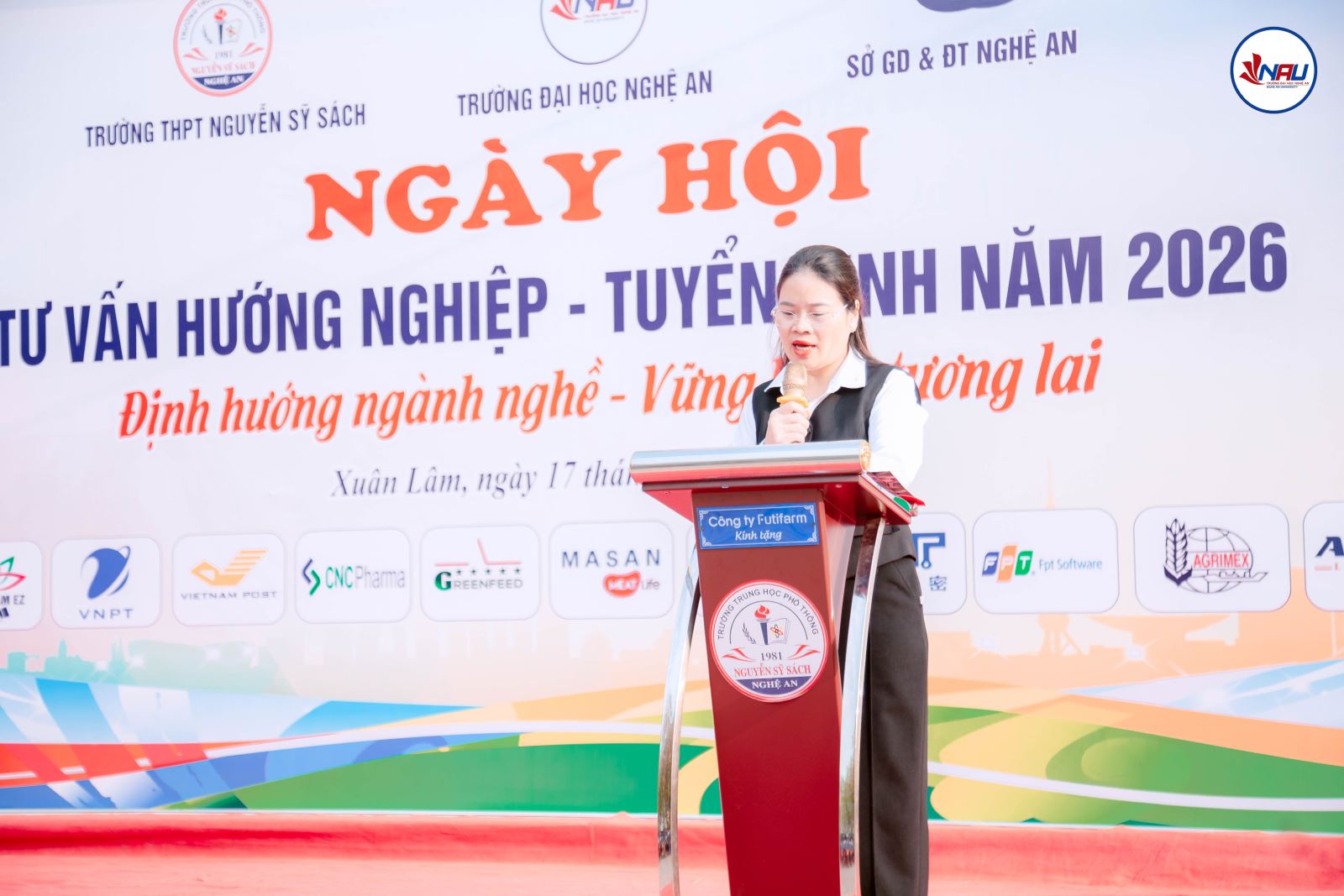Trường Đại học Nghệ An tổ chức thành công Ngày hội Tư vấn Hướng nghiệp – Tuyển sinh 2026 tại Trường THPT Nguyễn Sĩ Sách
